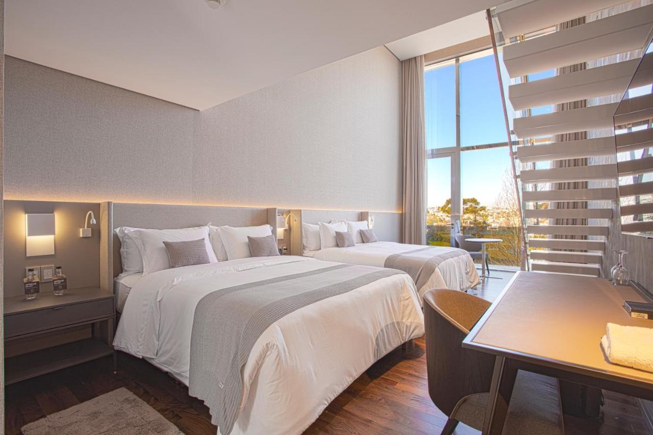 Suryaa Hotel Pinhais, Curio Collection By Hilton 외부 사진