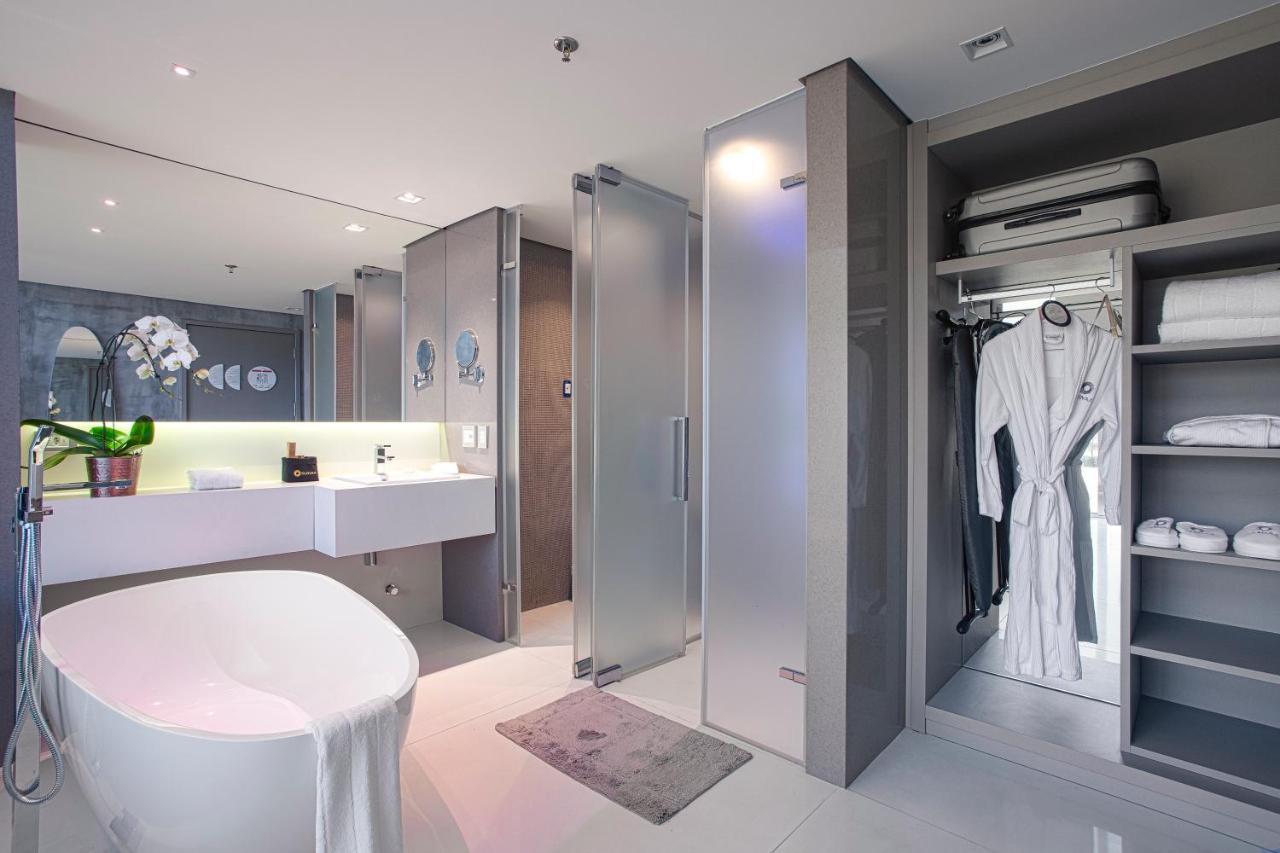 Suryaa Hotel Pinhais, Curio Collection By Hilton 외부 사진
