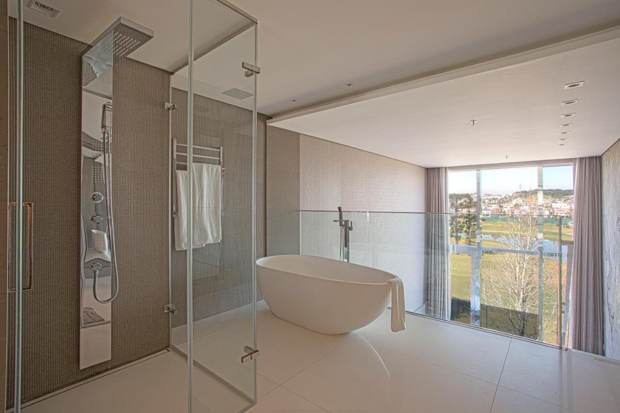 Suryaa Hotel Pinhais, Curio Collection By Hilton 외부 사진
