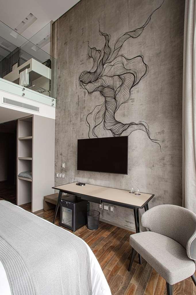Suryaa Hotel Pinhais, Curio Collection By Hilton 객실 사진
