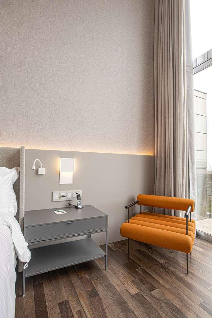 Suryaa Hotel Pinhais, Curio Collection By Hilton 객실 사진