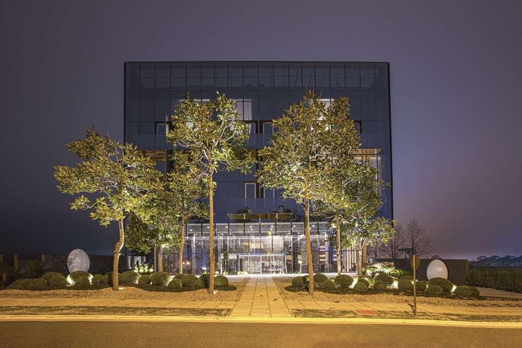 Suryaa Hotel Pinhais, Curio Collection By Hilton 외부 사진